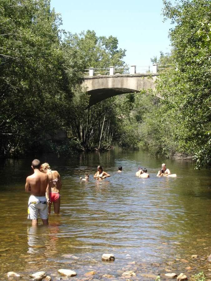 El Rincon De Monasterio Pensionat Exteriör bild