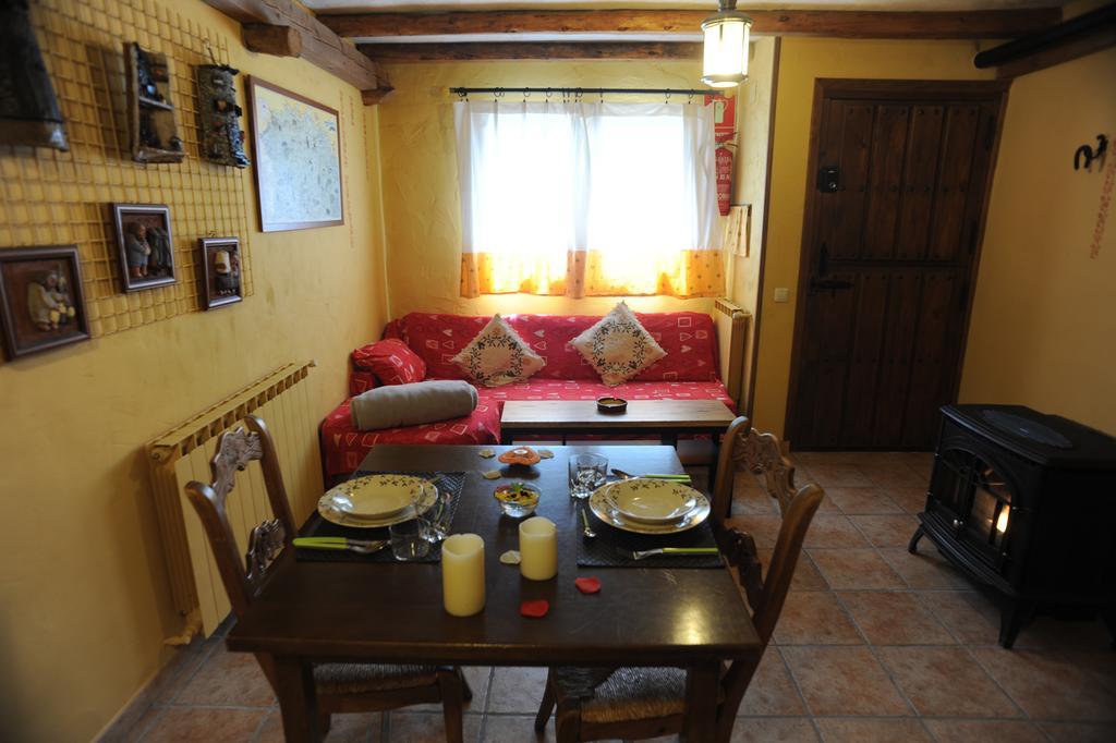 El Rincon De Monasterio Pensionat Exteriör bild